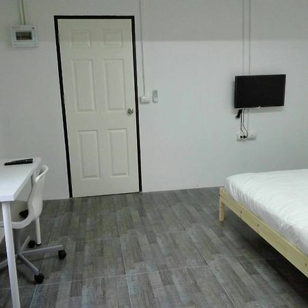 Relax Lodge Банкок Екстериор снимка